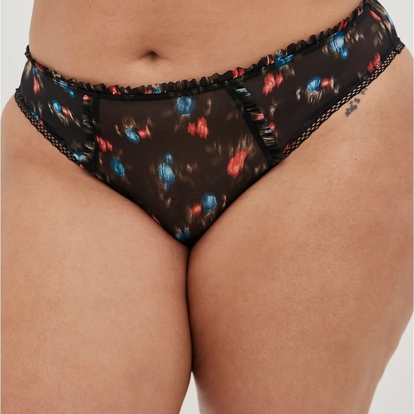 Bra and panty set - Picture 4 of 8